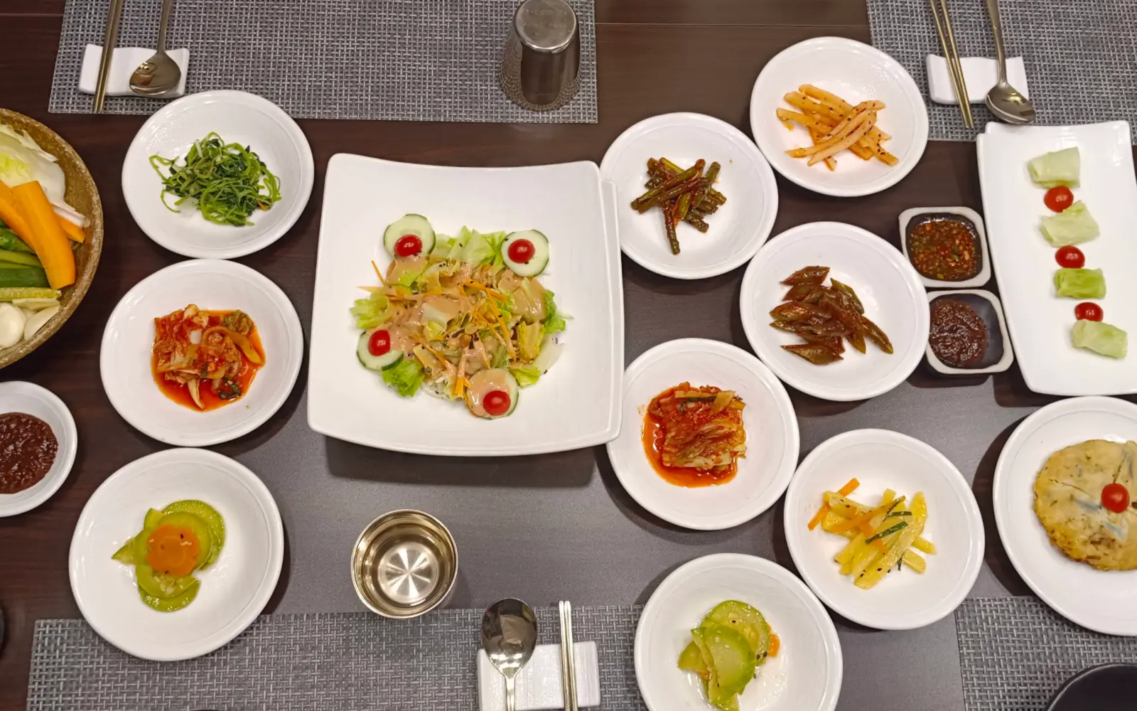 경복궁 제공받은 실제 한식 상차림 사진