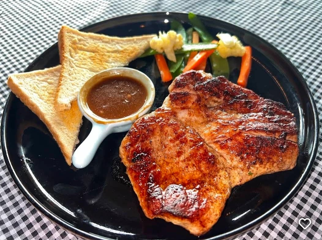 Steak Uncle Joe Steak Uncle Joe에서 제공한 실제 포크 스테이크 사진